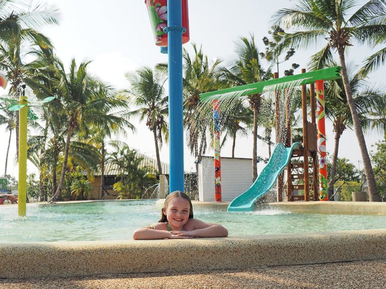 bowenholidayparkswimmingpool3