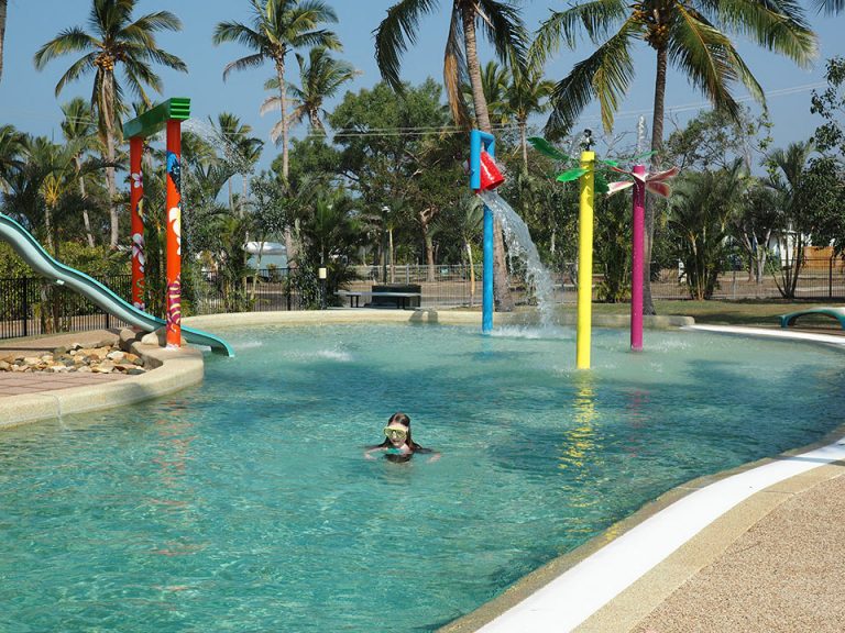 bowenholidayparkswimmingpool